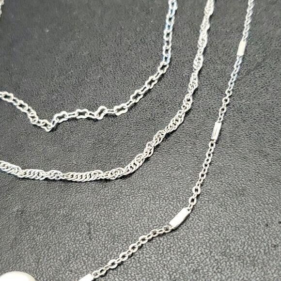 *Sale* Charming Charlie silver tone triple layer pearl necklace - Picture 3 of 12